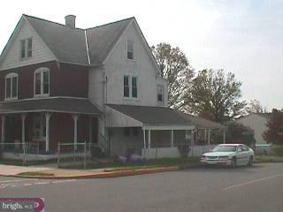 446 Queen Street Spring City, PA 19475 - Photo 2 of 3 Gallery Image 2