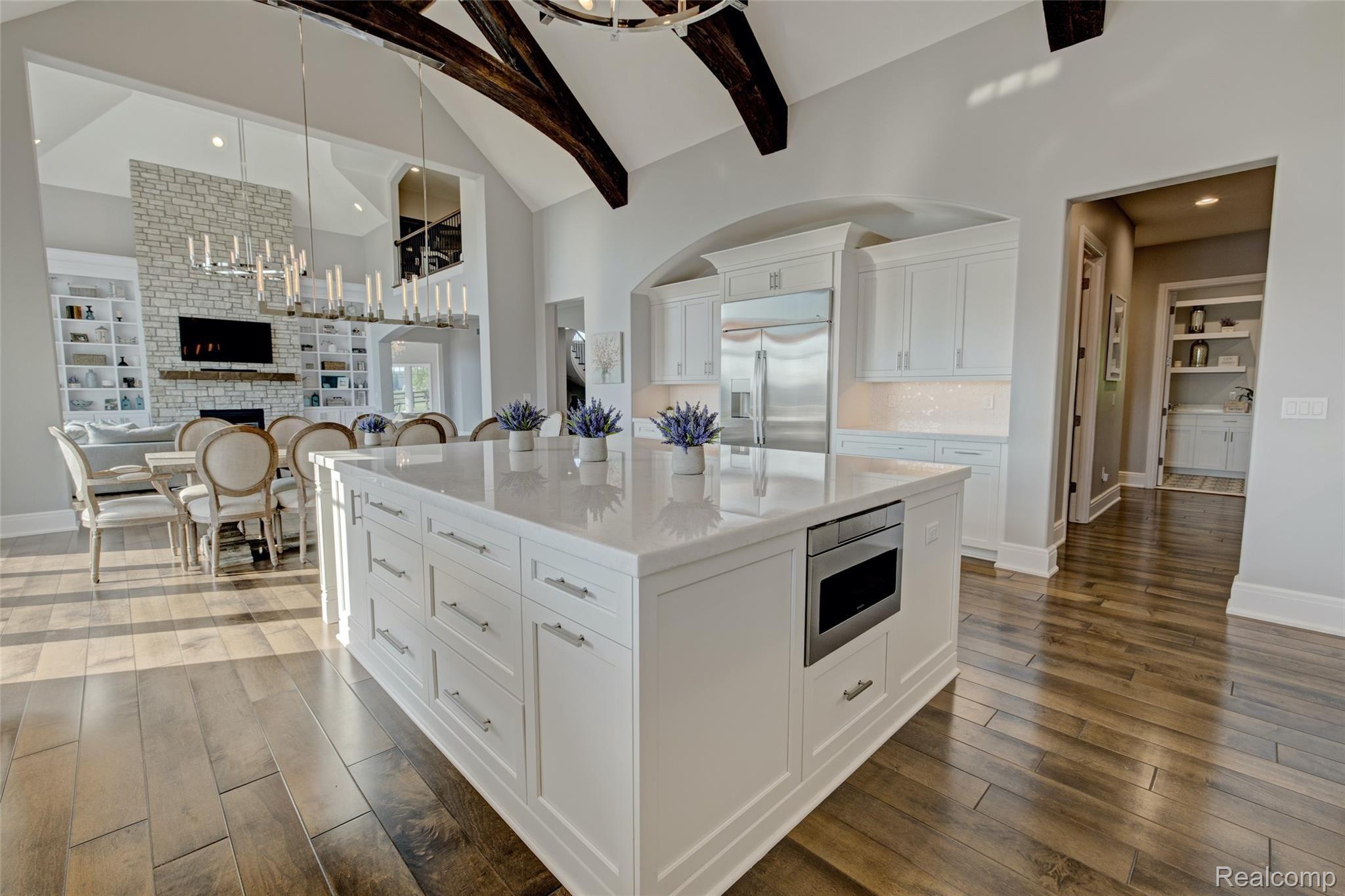 5284 Shields Road Holly, MI 48442 - Photo 20 of 97 Gourmet Kitchen