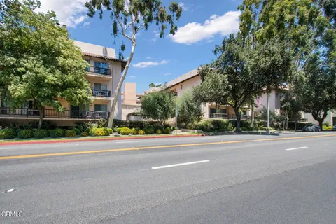 $490,000 | 1127 East Del Mar Boulevard, Unit 323, Pasadena, CA 91106