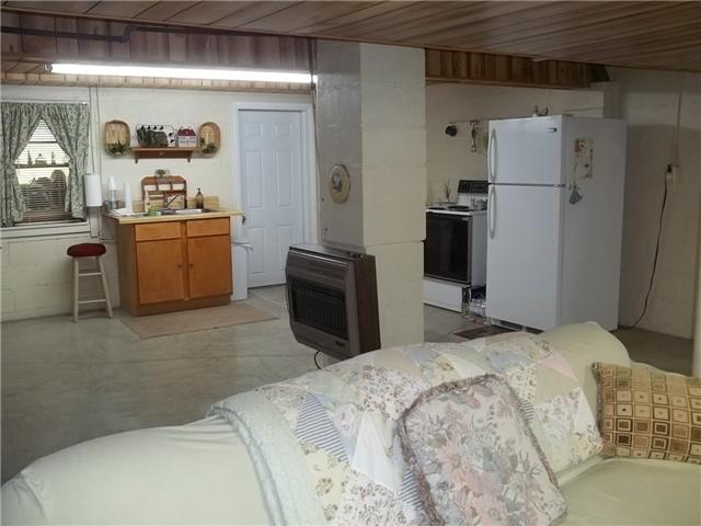 1303 Buffalo Road Hohenwald, TN 38462 - Photo 18 of 18 Large room with many possiblities