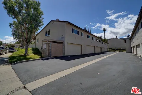$525,000 | 1298 Ramona Drive, Newbury Park, CA 91320