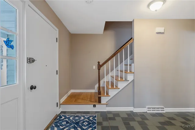 $475,000 | 1631 South Ivy Trail, Lysander, NY 13027