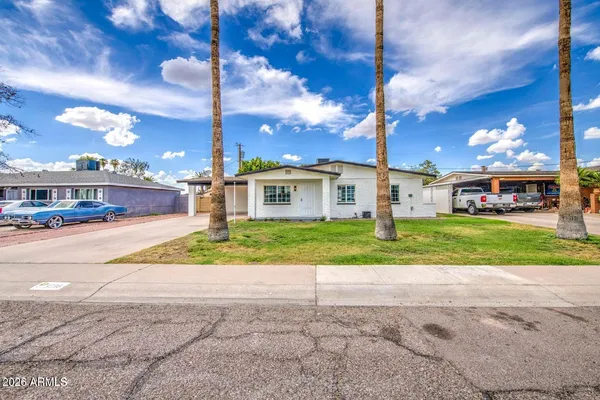 $390,000 | 3238 West Altadena Avenue, Phoenix, AZ 85029