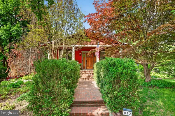 $399,900 | 912 Lakeview Avenue, Laurel Springs, NJ 08021