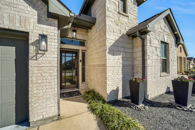 $310,000 | 13642 Giant Panda Bear Drive, Crosby, TX 77532