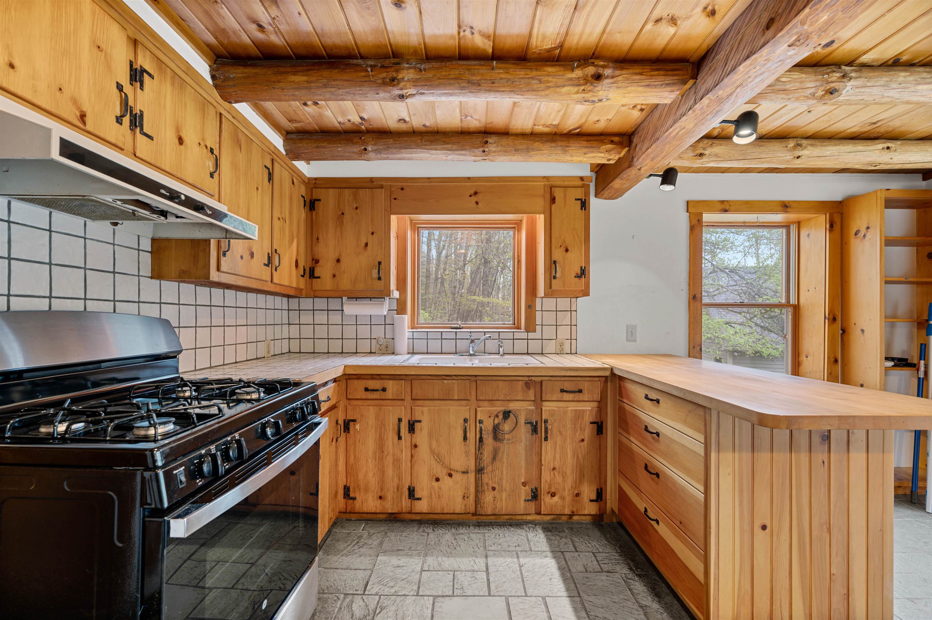 336 Old W Church Road Calais, VT 05648 - Photo 6 of 40