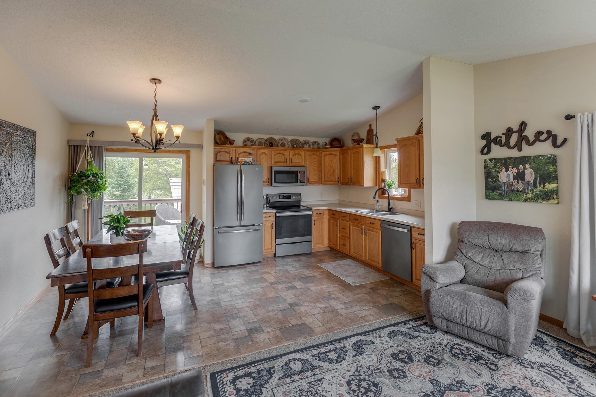 625 4th Street Northwest Wadena, MN 56482 - Photo 2 of 39