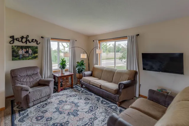 $285,000 | 625 4th Street Northwest, Wadena, MN 56482