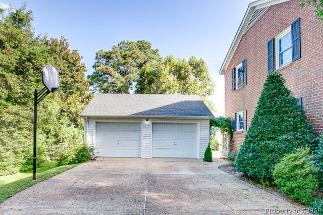 7905 Berkeley Drive Gloucester Point, VA 23062 - Photo 9 of 46