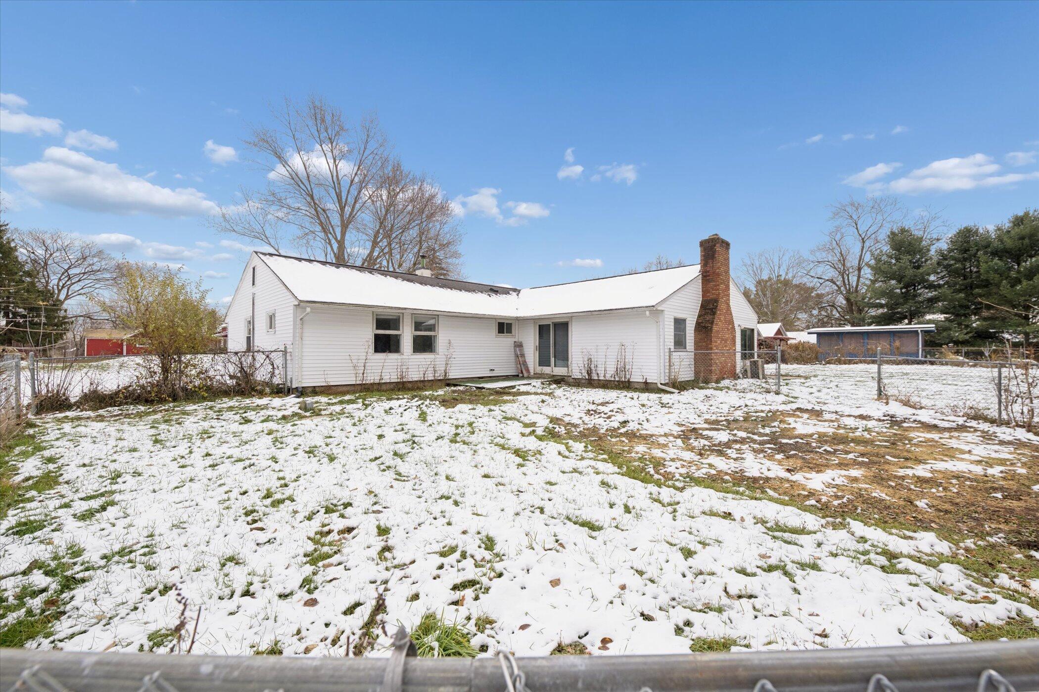 889 McKinley Road Chelsea, MI 48118 - Photo 40 of 42 40-889-McKinley-St-Windowstill