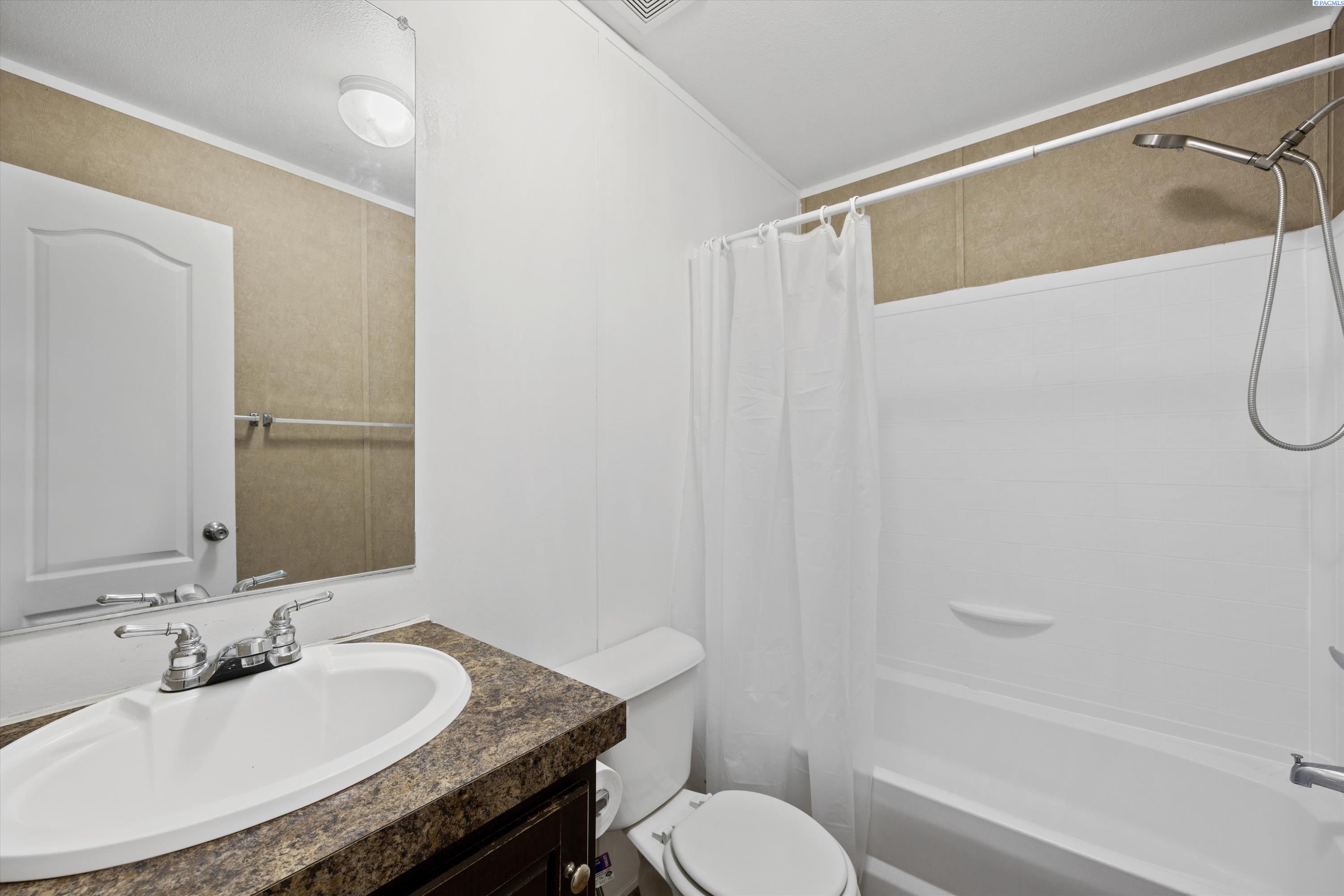 200802 East Game Farm Road, Unit 136 Kennewick, WA 99337 - Photo 14 of 25 Gallery Image 14
