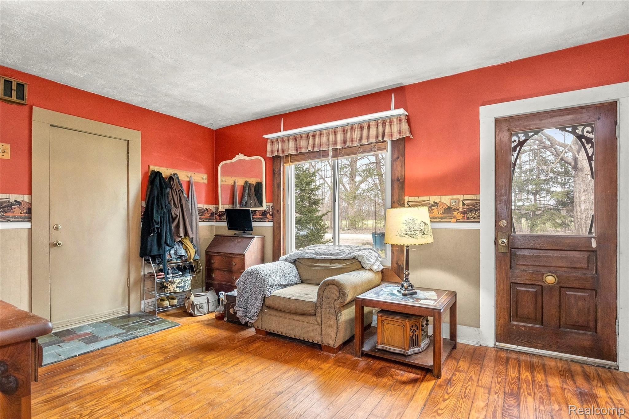 1320 Pingree Road Howell, MI 48843 - Photo 6 of 48 06.jpg