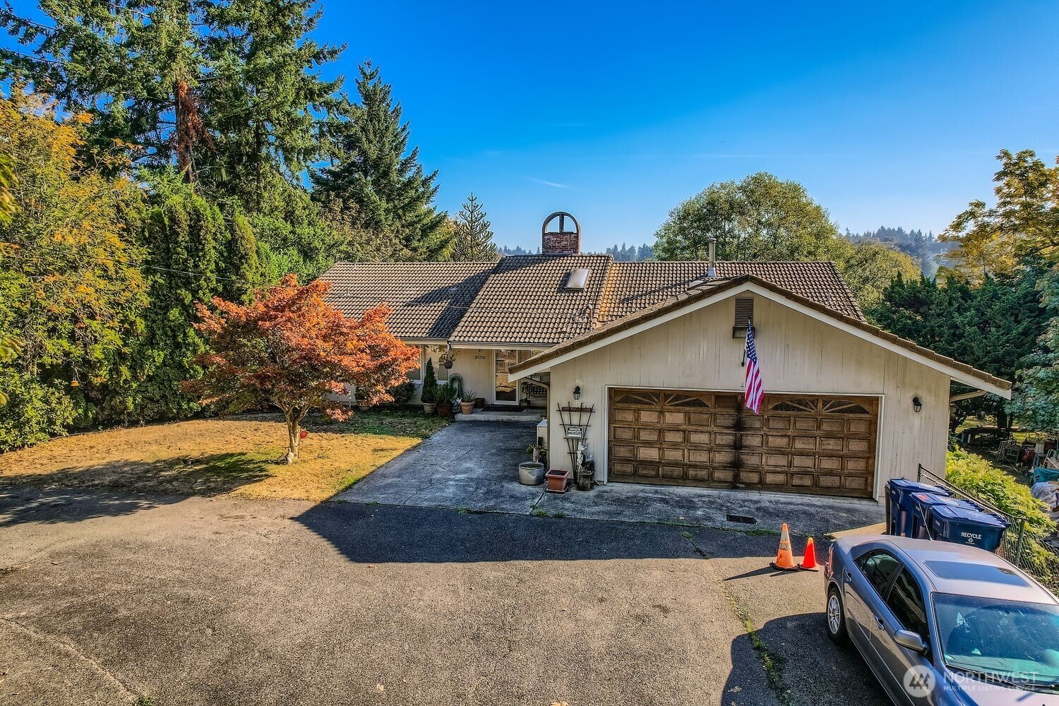 30726 43rd Avenue Southwest Federal Way, WA 98023 - Photo 8 of 39 a front view of a house with a yard