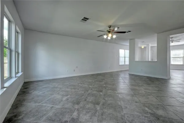 $2,070 | 302 Sunny Brook Drive, Leander, TX 78641