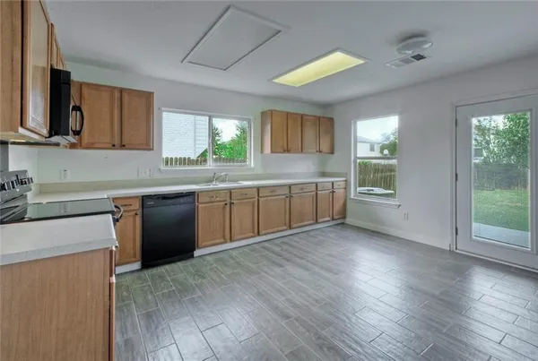 $2,070 | 302 Sunny Brook Drive, Leander, TX 78641