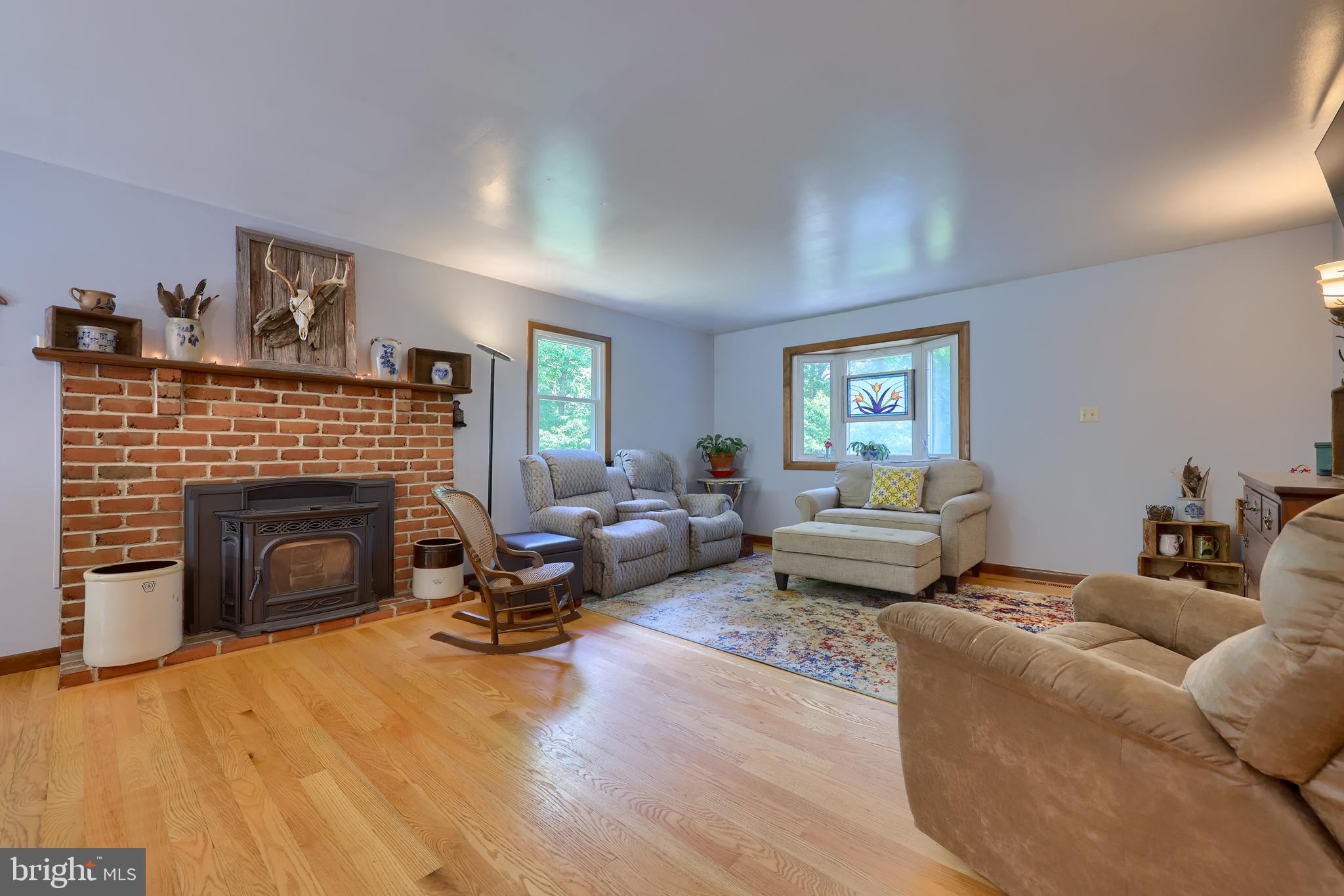 179 Wesley Road Quarryville, PA 17566 - Photo 3 of 52 Living Room