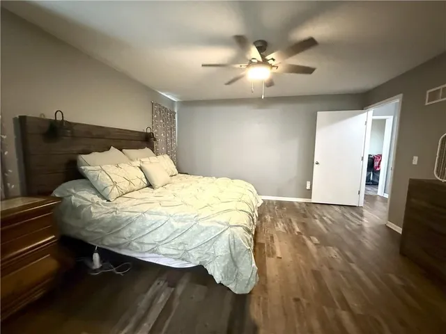 $390,000 | 100 Meadows Lane, Pattonsburg, MO 64670