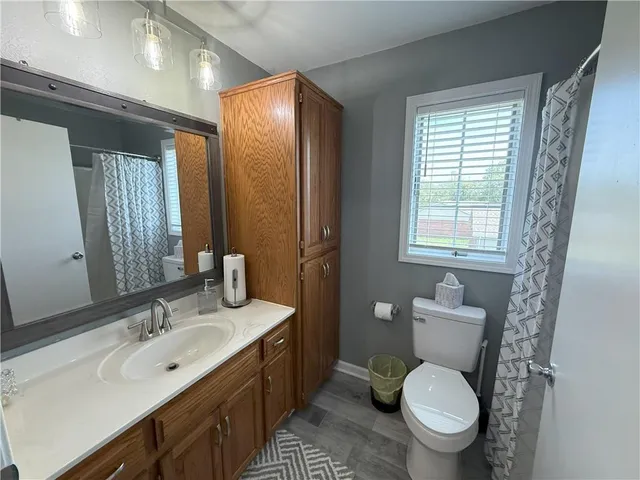 $390,000 | 100 Meadows Lane, Pattonsburg, MO 64670