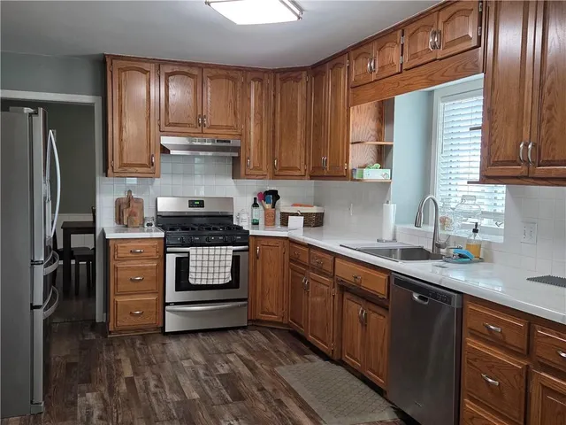 $390,000 | 100 Meadows Lane, Pattonsburg, MO 64670