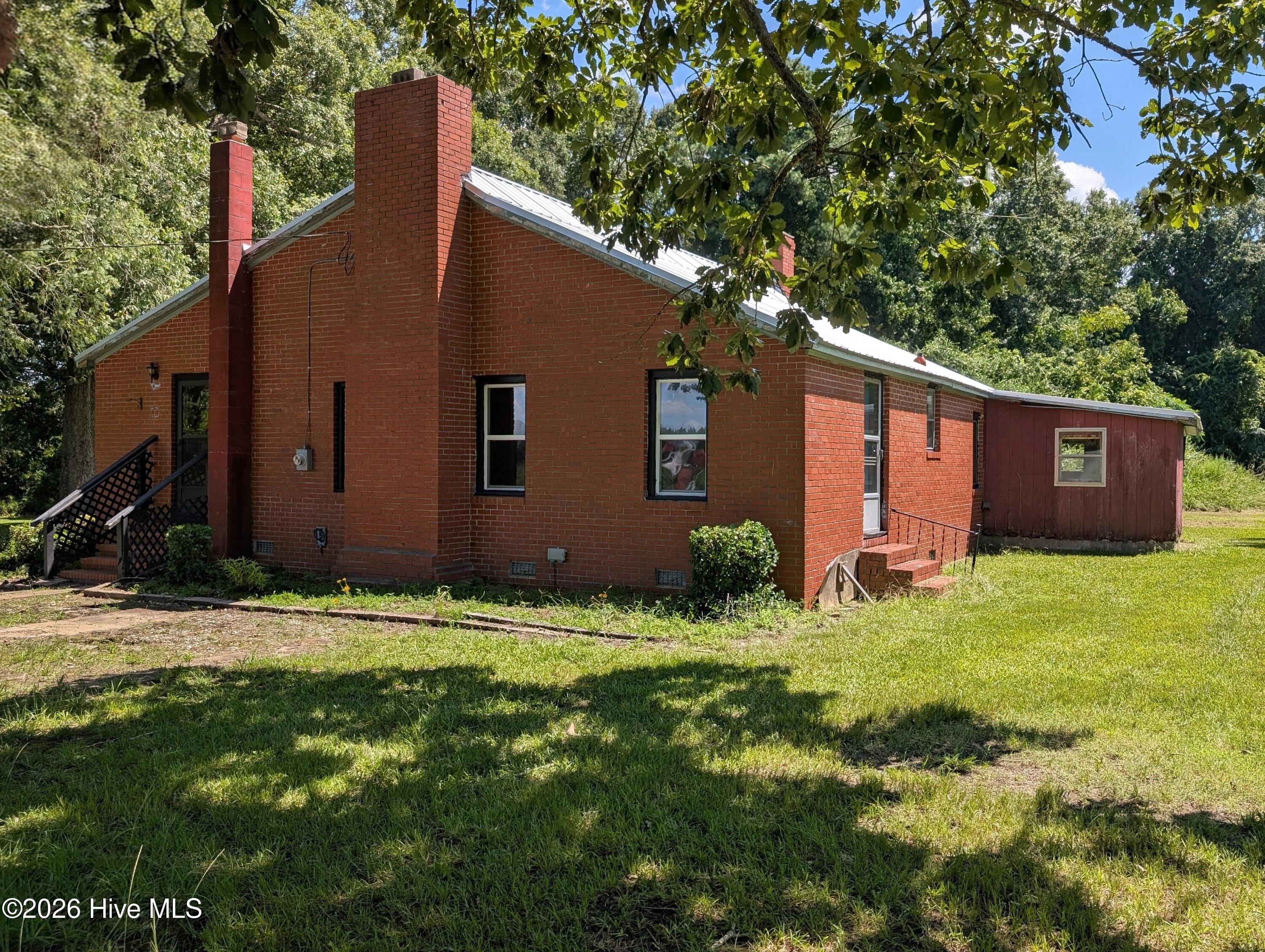 1626 Nathan Roberson Road Williamston, NC 27892 - Photo 4 of 12 Gallery Image 4