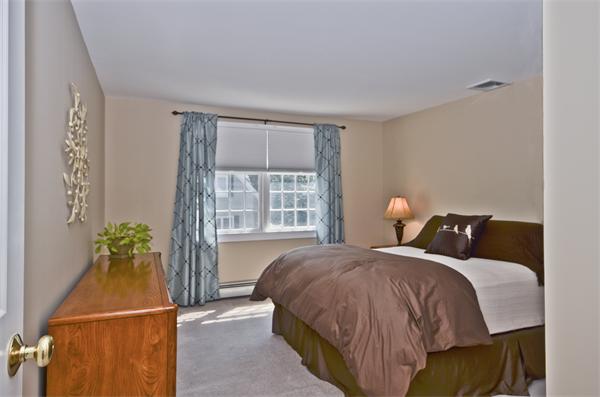 6 Davis Lane Georgetown, MA 01833 - Photo 17 of 26 Gallery Image 17