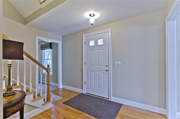 6 Davis Lane Georgetown, MA 01833 - Photo 3 of 26 Gallery Image 3