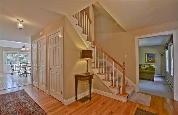 6 Davis Lane Georgetown, MA 01833 - Photo 4 of 26 Gallery Image 4