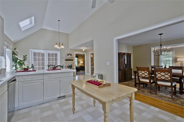 6 Davis Lane Georgetown, MA 01833 - Photo 9 of 26 Gallery Image 9