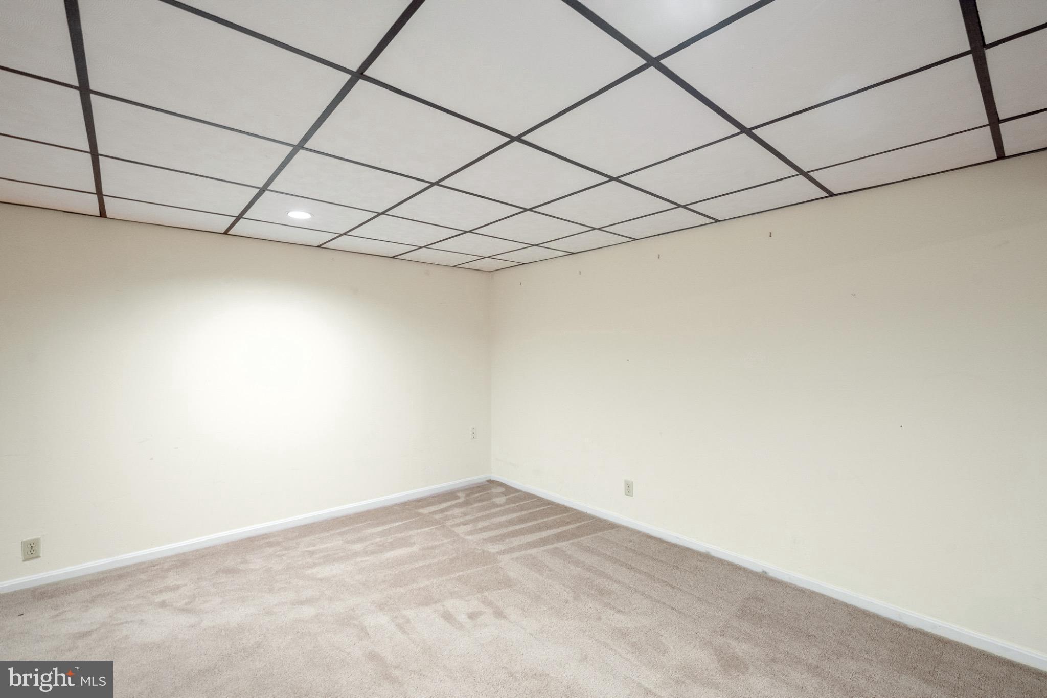 7223 Reservation Drive Springfield, VA 22153 - Photo 38 of 40 Versatile space ready for your vision.