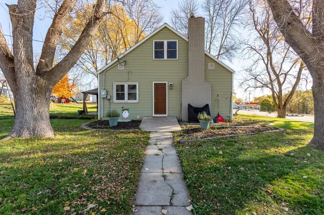 $217,000 | 600 East 7th Street, Starbuck, MN 56381