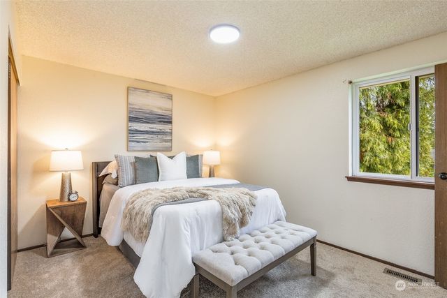 $675,000 | 15518 Southeast 178th Place, Renton, WA 98058