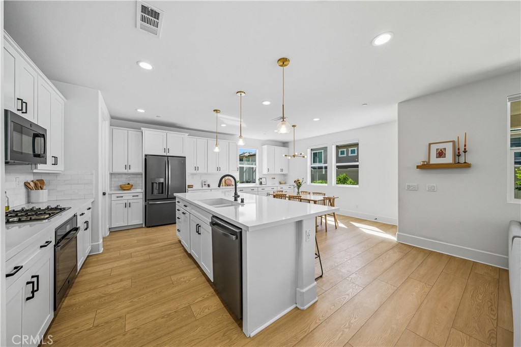 32017 Radiant Drive Temecula, CA 92591 - Photo 18 of 59