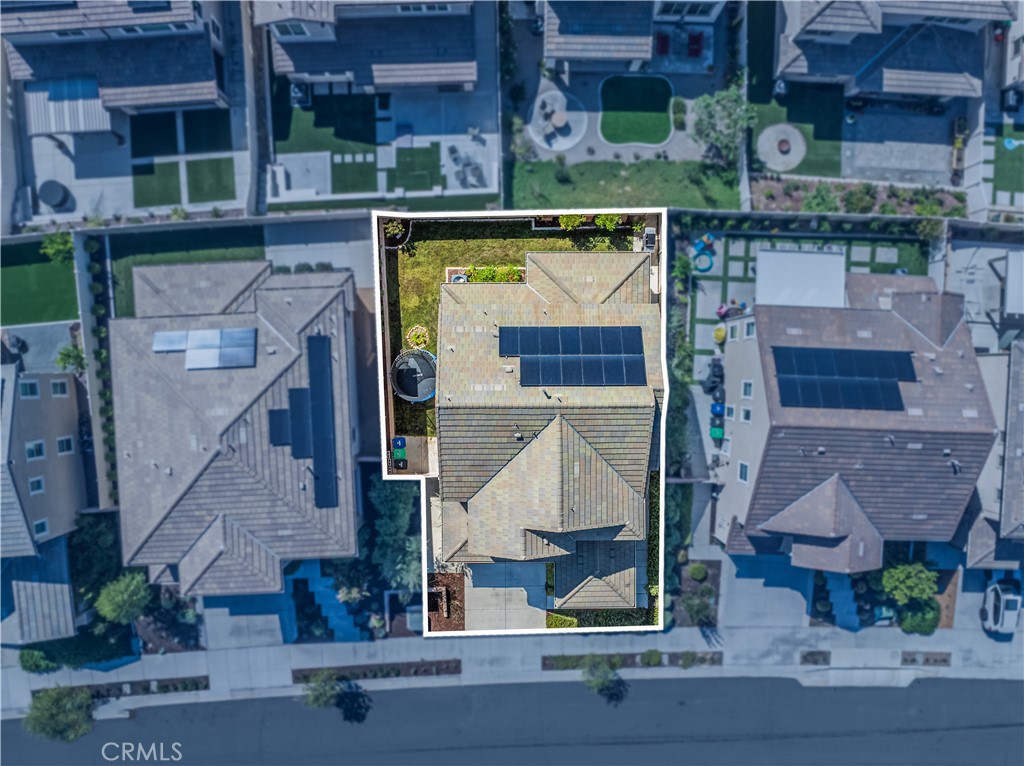 32017 Radiant Drive Temecula, CA 92591 - Photo 5 of 59 Photo enhanced to show estimate lot boundaries