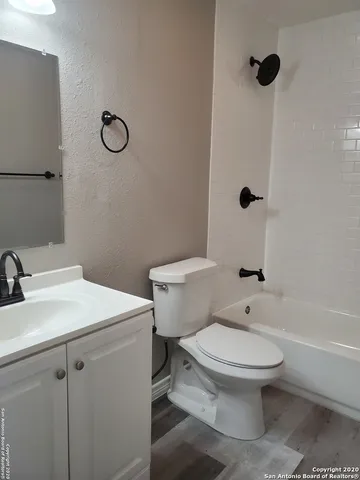 $795 | 1024 West Woodlawn Avenue, Unit 7, San Antonio, TX 78201