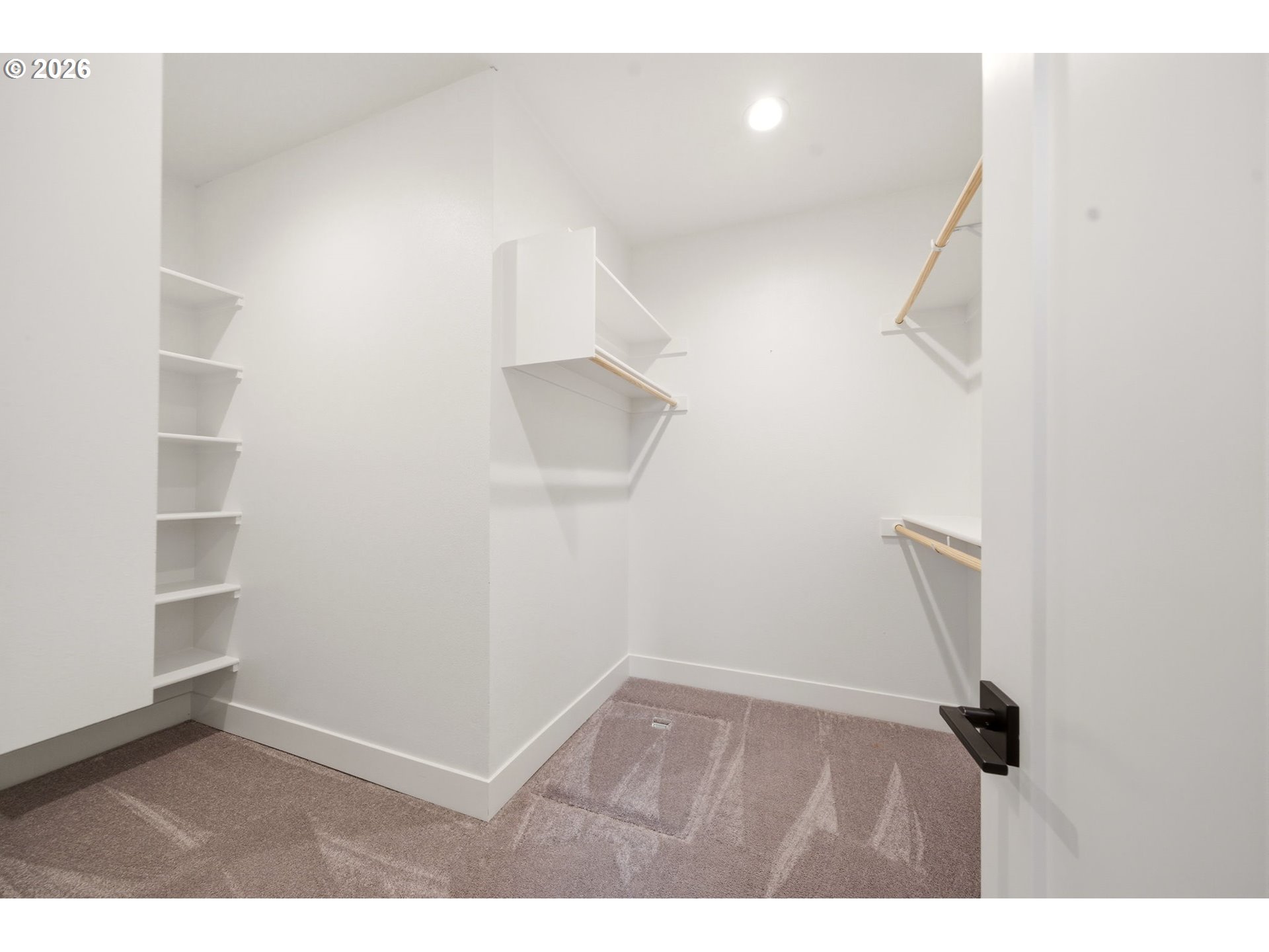 37354 American Street Sandy, OR 97055 - Photo 25 of 37 a view of an empty room