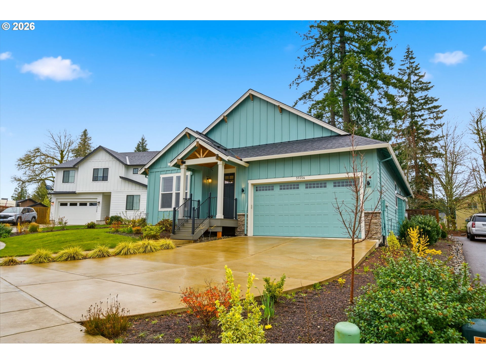 37354 American Street Sandy, OR 97055 - Photo 3 of 37 a view of a house with backyard and garden