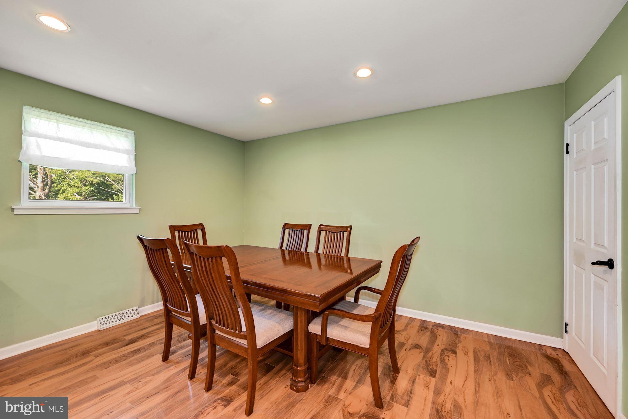 1202 Little Mill Road Sicklerville, NJ 08081 - Photo 19 of 35 Eat-in Kitchen