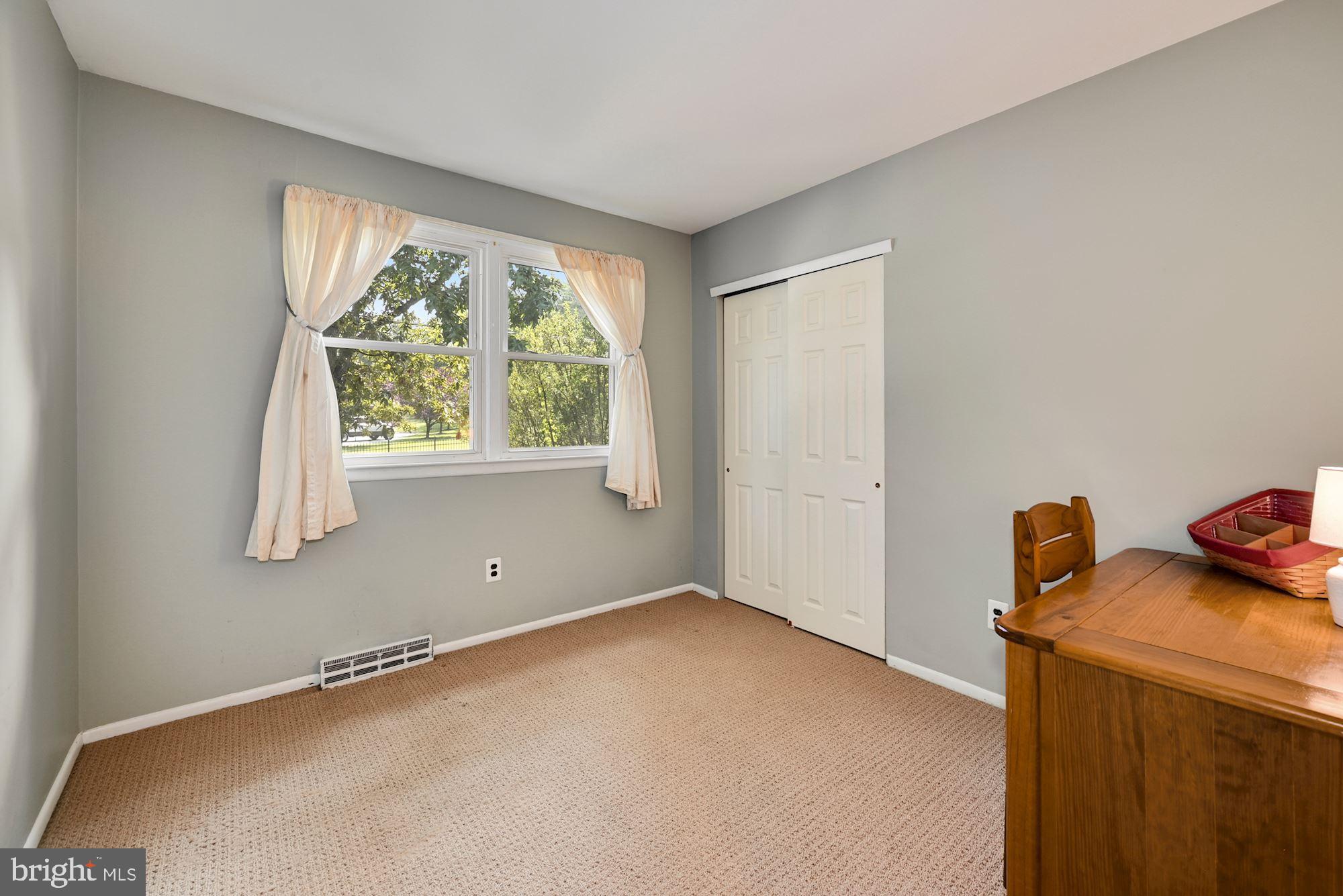 1202 Little Mill Road Sicklerville, NJ 08081 - Photo 20 of 35 3rd bedroom