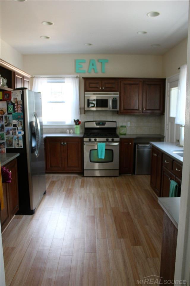 1134 Nottingham Road Grosse Pointe Park, MI 48230 - Photo 21 of 44