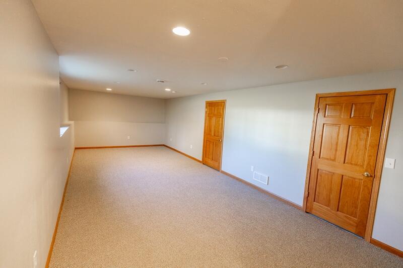 864 Eagles Way Plymouth, WI 53073 - Photo 16 of 21 LL Family Room