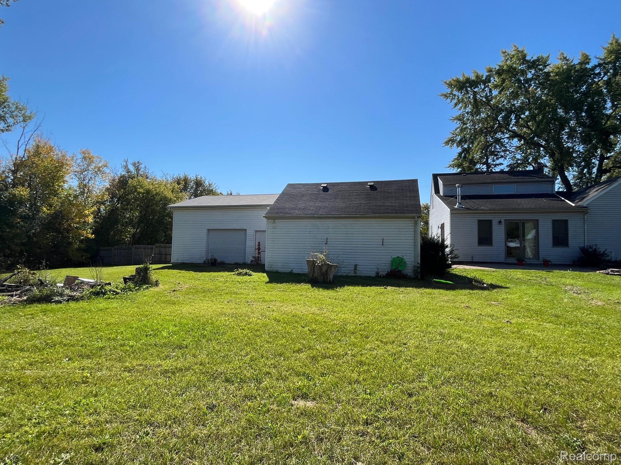 1069 Reid Road Grand Blanc, MI 48439 - Photo 35 of 38 Gallery Image 35