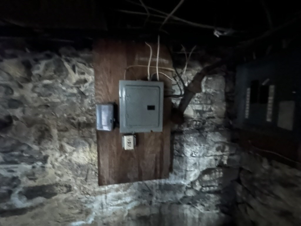 14 Slater Street Webster, MA 01570 - Photo 13 of 18