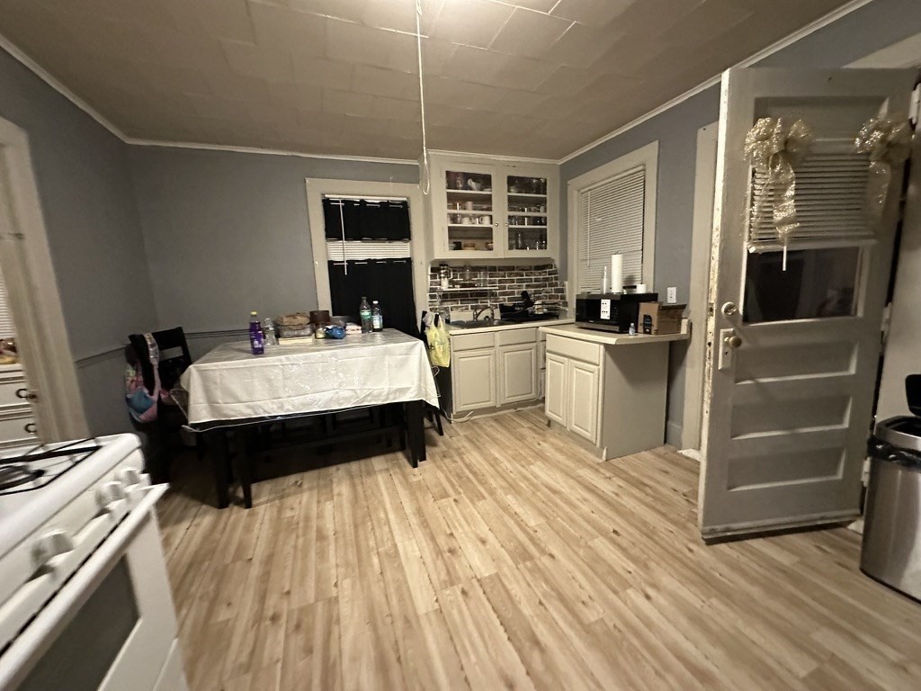 14 Slater Street Webster, MA 01570 - Photo 2 of 18