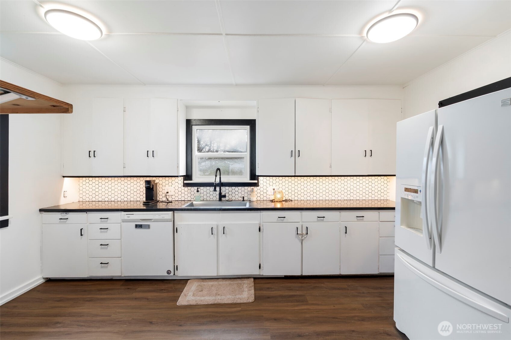 1205 Northwest Kerron Street Winlock, WA 98596 - Photo 7 of 35