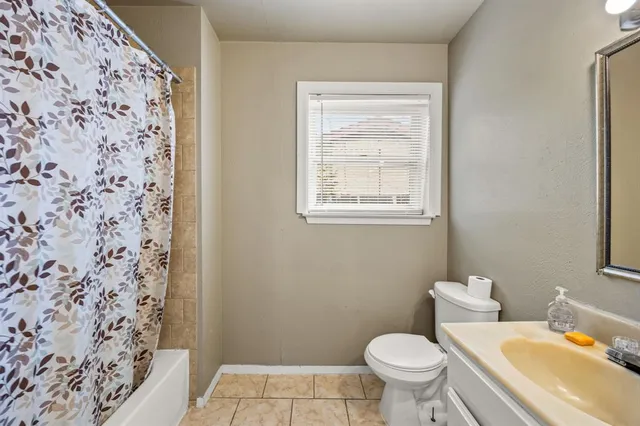 $259,900 | 1513 Glynn Oaks Drive, Arlington, TX 76010