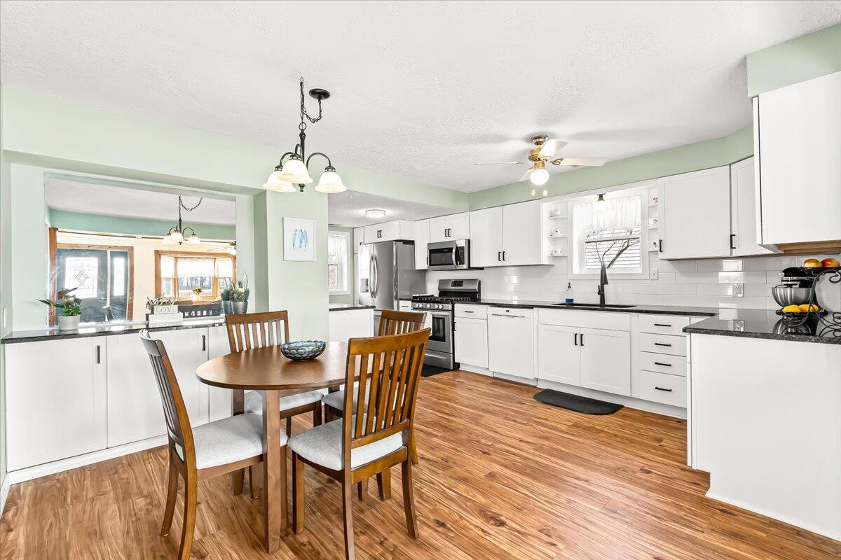 2196 Scofield Carleton Road Carleton, MI 48117 - Photo 7 of 51 20-20