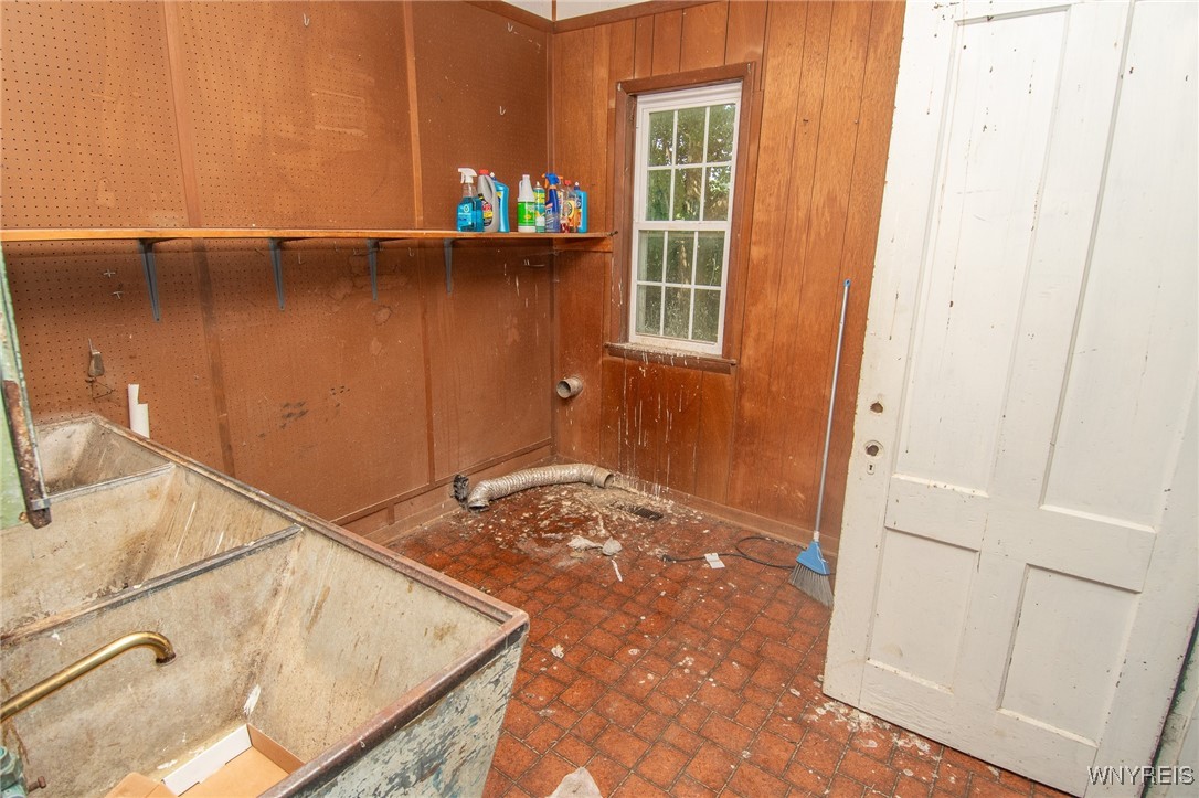 6139 State Route East Warsaw, NY 14569 - Photo 20 of 28 1st floor laundry