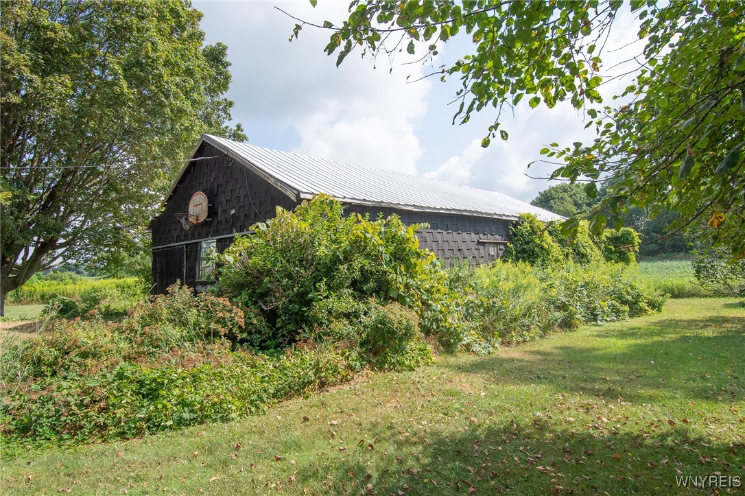6139 State Route East Warsaw, NY 14569 - Photo 5 of 28 Barn