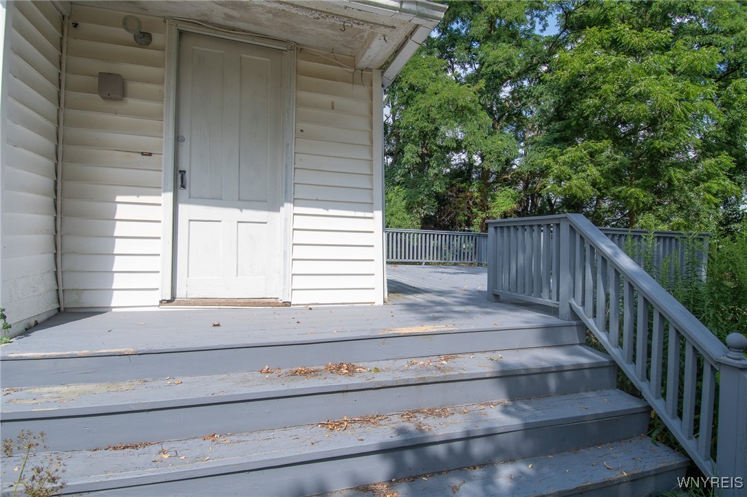 6139 State Route East Warsaw, NY 14569 - Photo 6 of 28 Deck