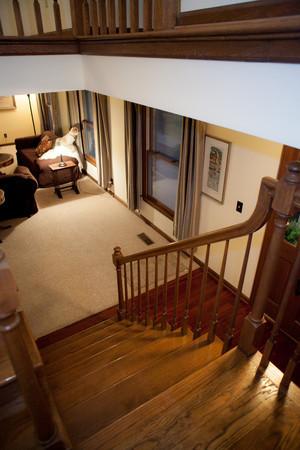 3675 Old South Road Murfreesboro, TN 37128 - Photo 14 of 20 Hardwood Stairwell & Entrance!
